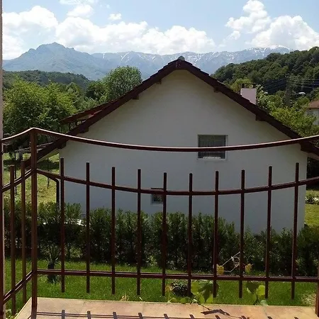 край реките Дом отдыха