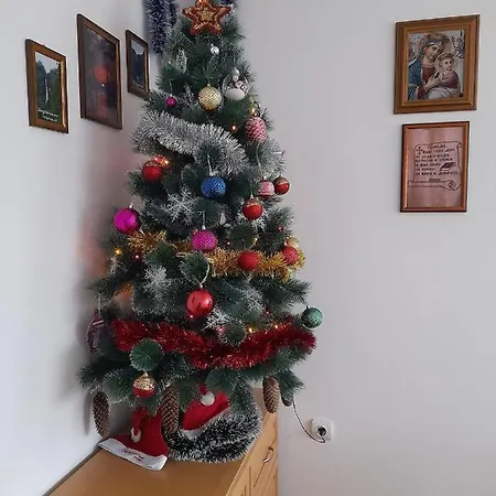 край реките * Априлци